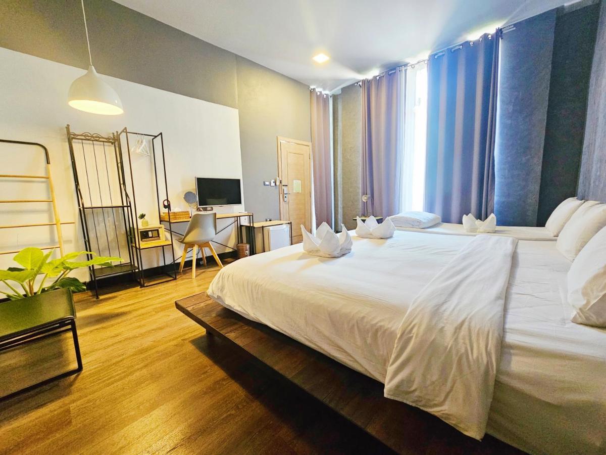 Sherloft Home & Hostel Чиангмай Экстерьер фото
