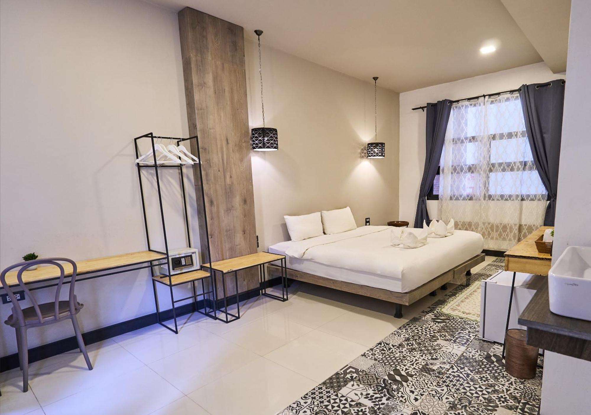 Sherloft Home & Hostel Чиангмай Номер фото